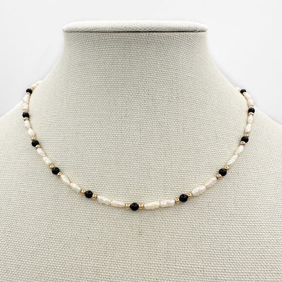 14k Yellow Gold Estate Freshwater Pearl and Black Onyx Necklace Vintage Estate - Picture 6 of 13